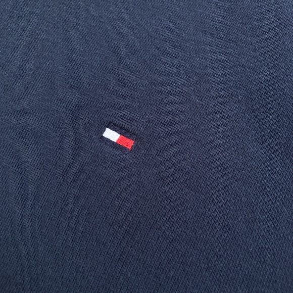 Tommy Hilfiger Soft Classic Navy Blue Hoodie White Red Cursive Logo Sleeve Decal - Picture 14 of 17